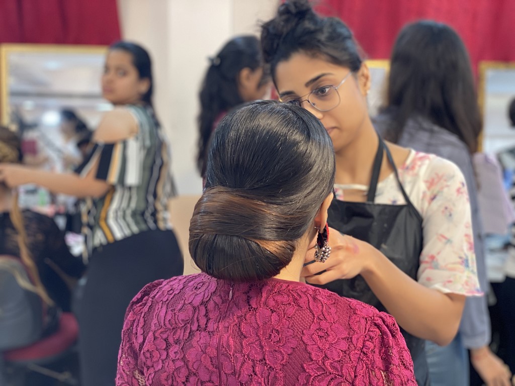 Hairstyling Courses - Learn Professional Hairstyling Courses In Mumbai